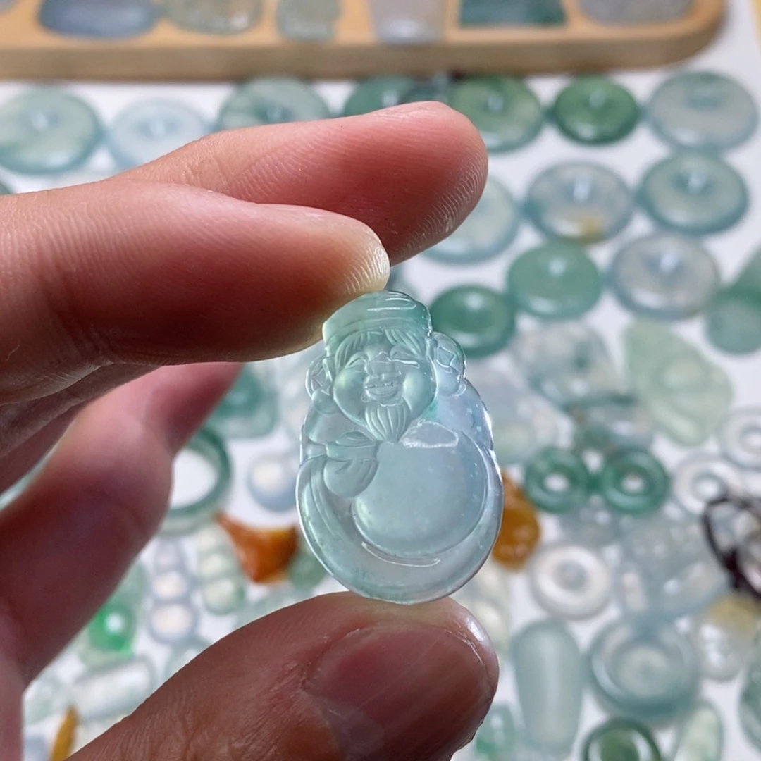 定制翡翠未镶嵌翡翠