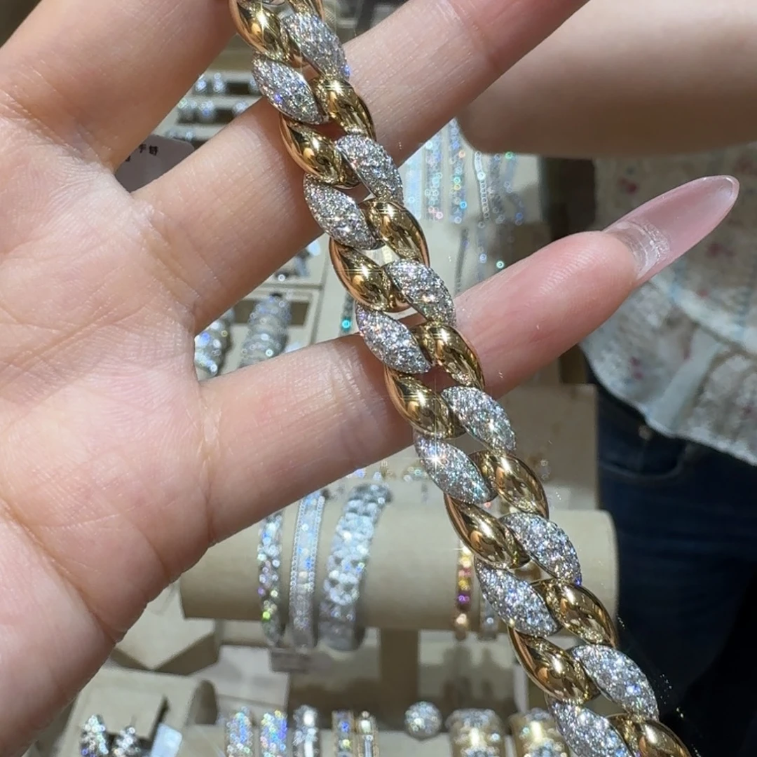 18K金镶嵌钻石手链
