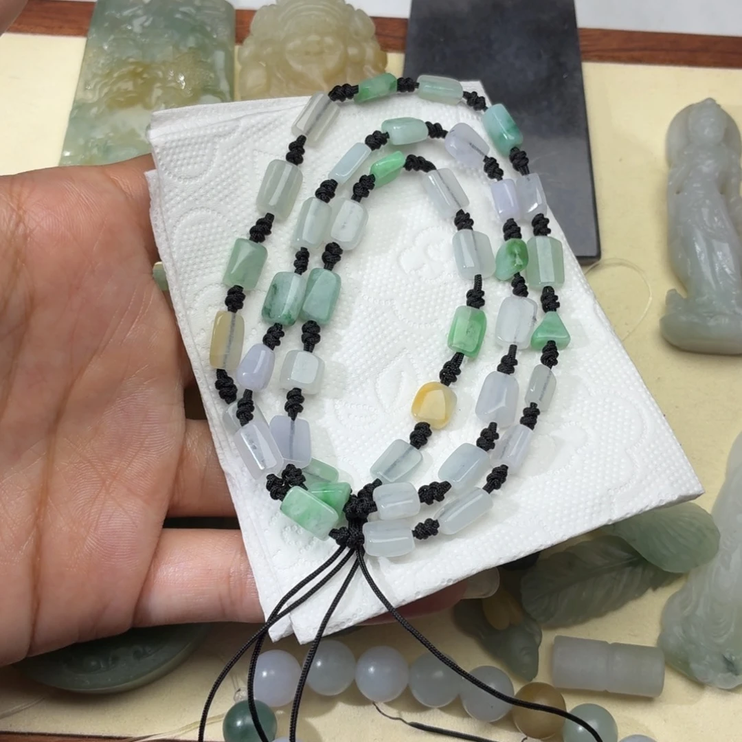 翡翠未镶嵌颈饰珠