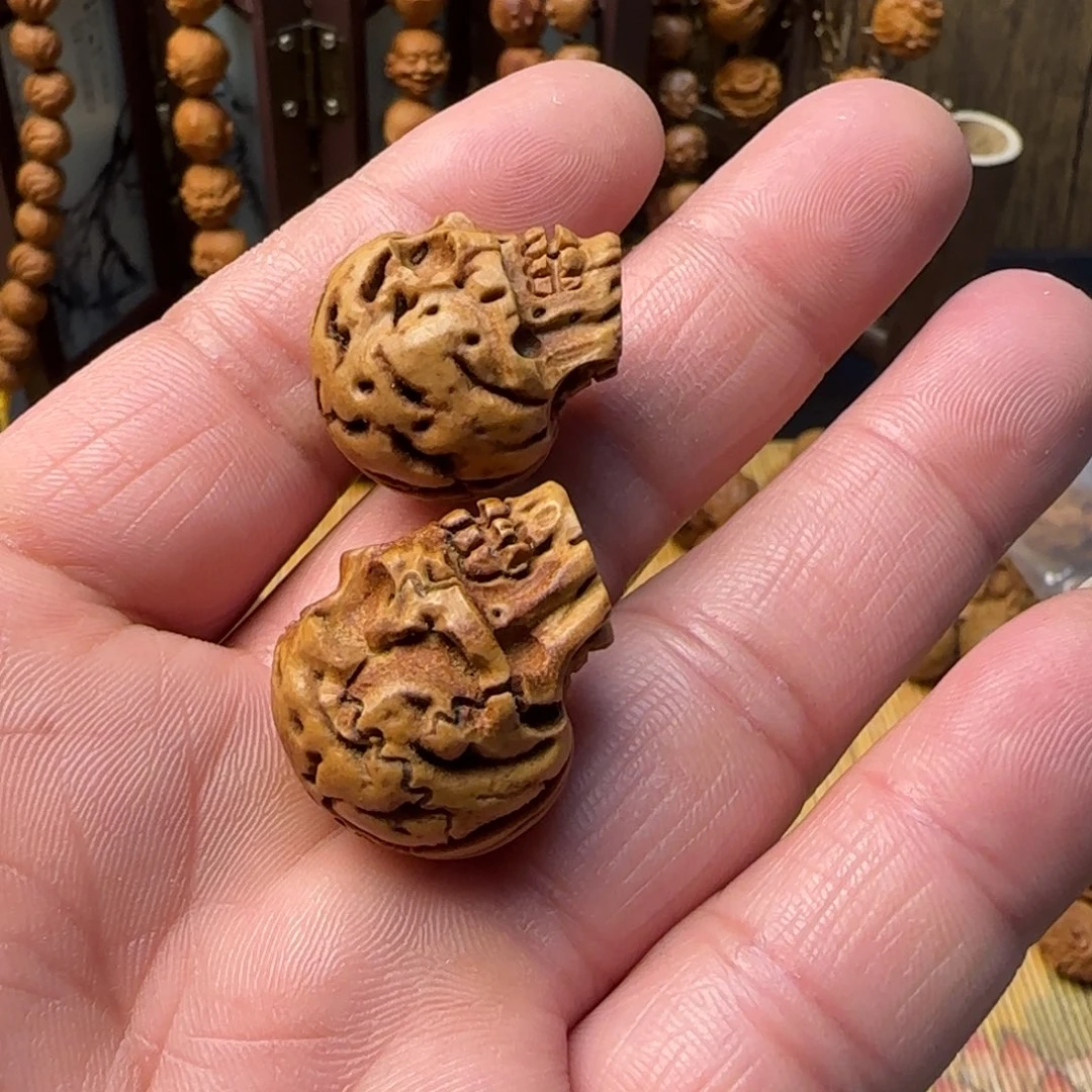 阿*纯手工雕刻桃核骷髅单籽两颗