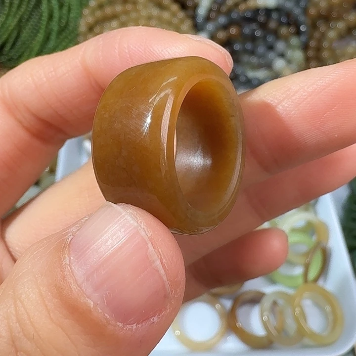 和田玉未镶嵌戒指17.6内径9