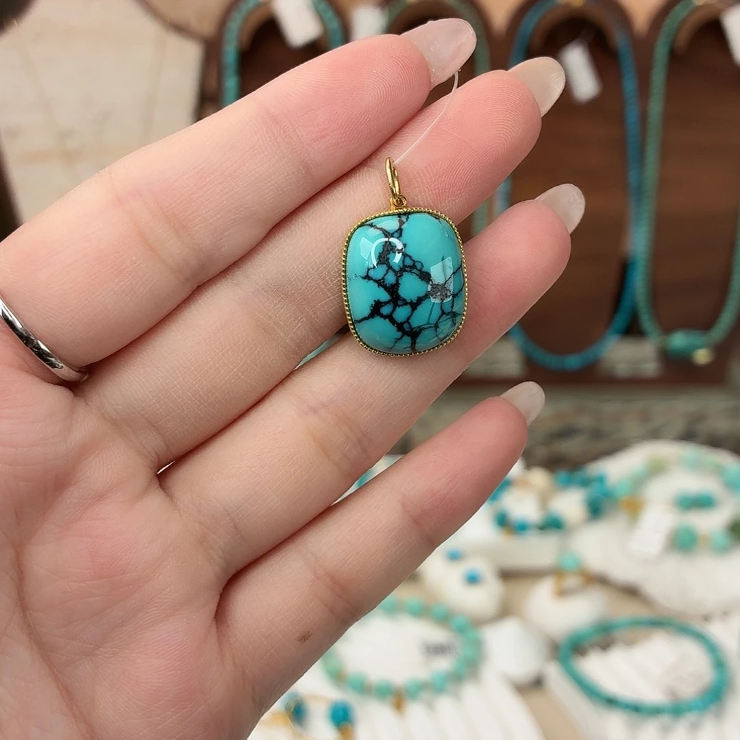 18K金镶嵌绿松石吊坠(不含链)