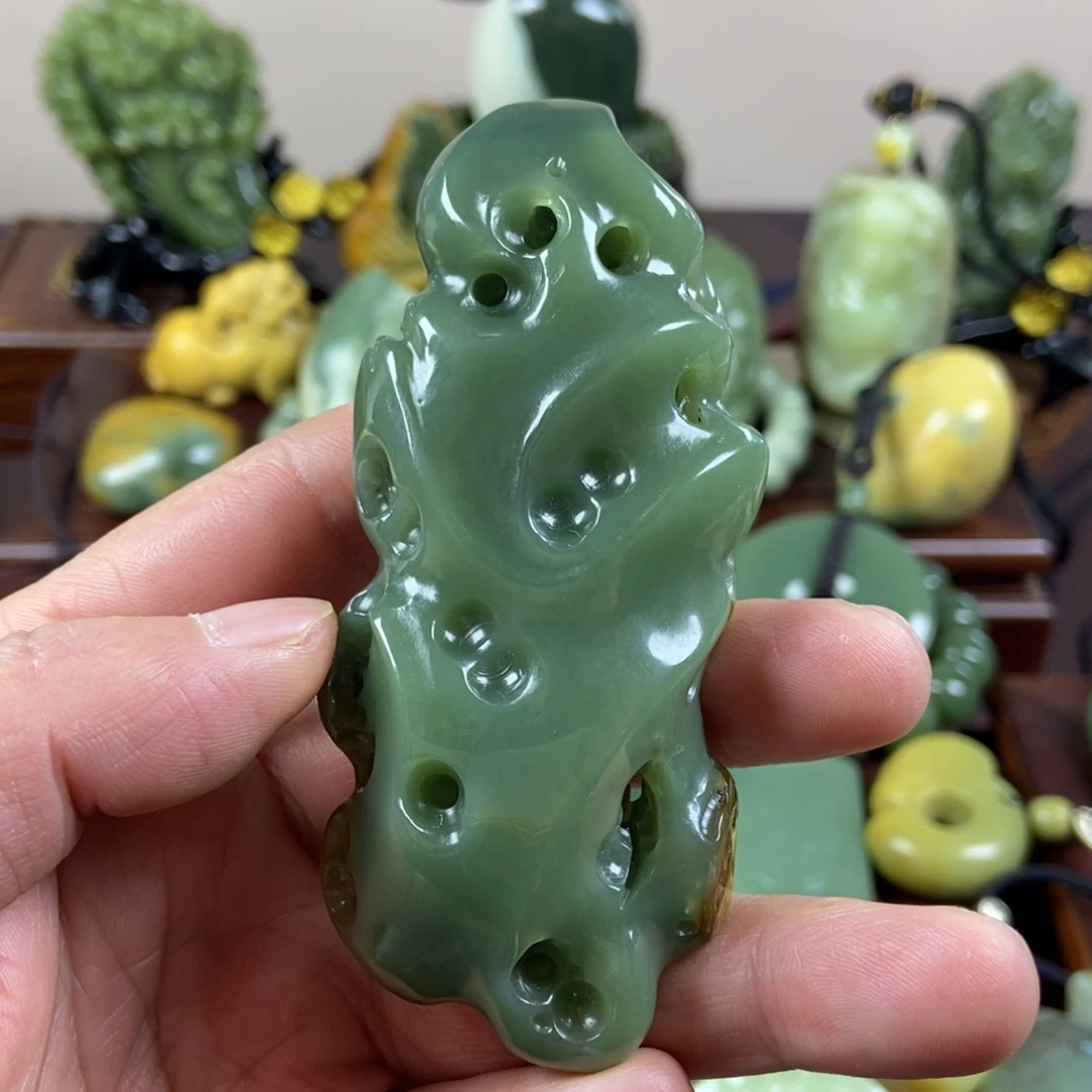 岫岩河磨玉（透闪石质玉）未镶嵌珠宝奇石