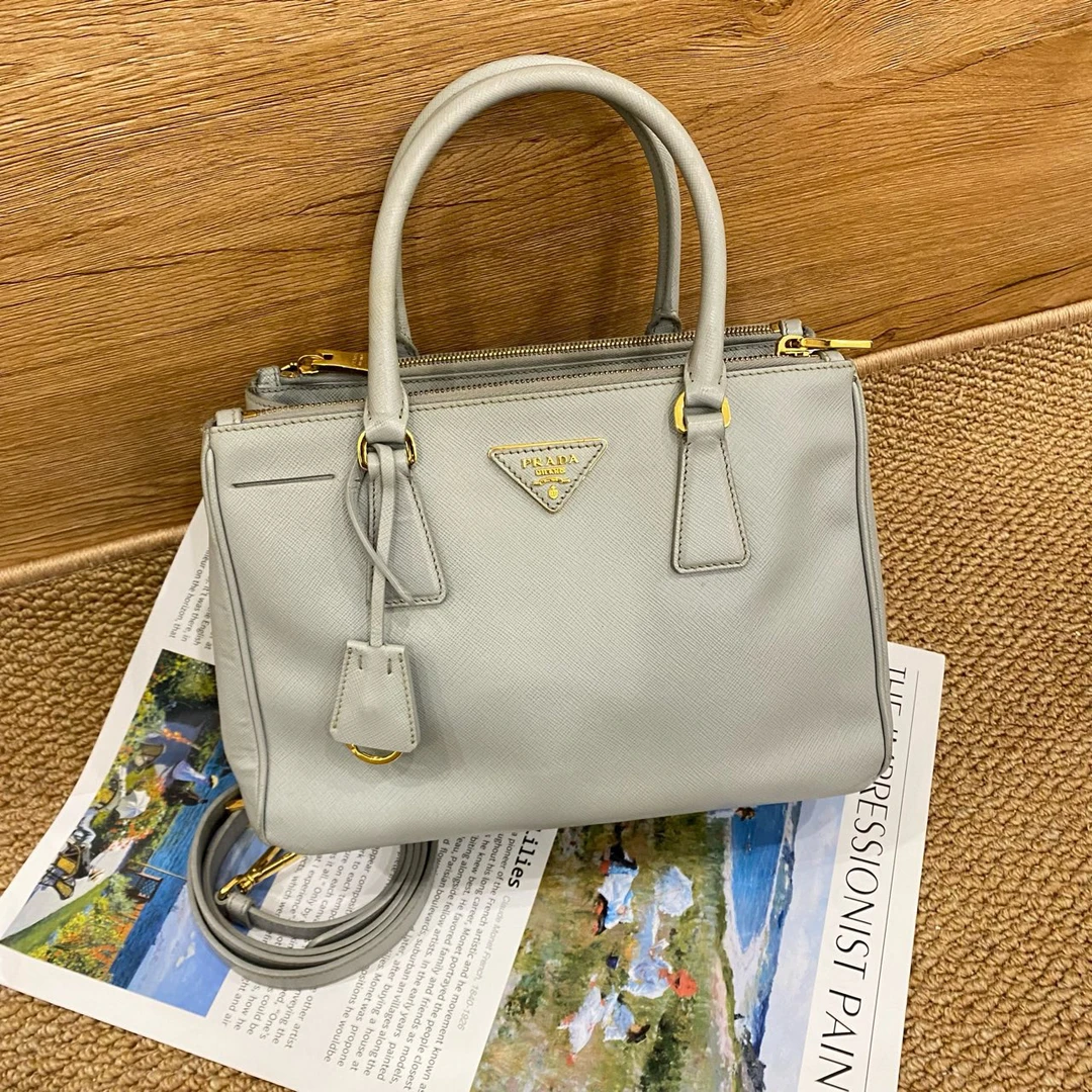 95新 Prada/普拉达 雾霾蓝杀手包