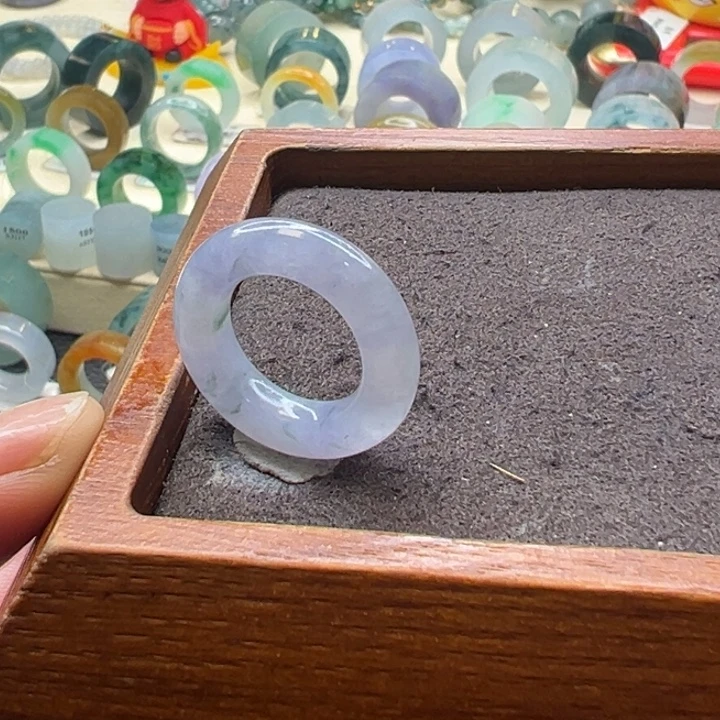 翡翠未镶嵌戒指翡翠