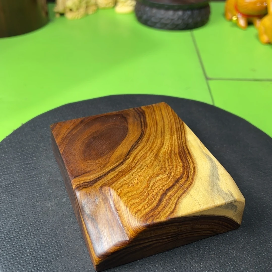 谢***谢大果紫檀（缅甸花梨）其他