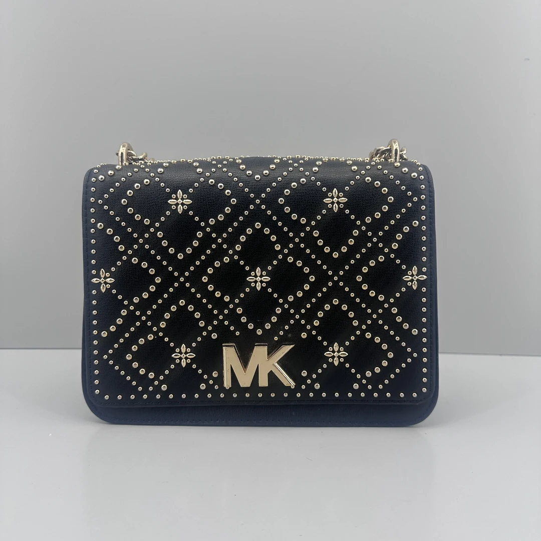 90新 MICHAELKORS/迈克高仕 黑色铆钉链条包22x15x6cmM070302