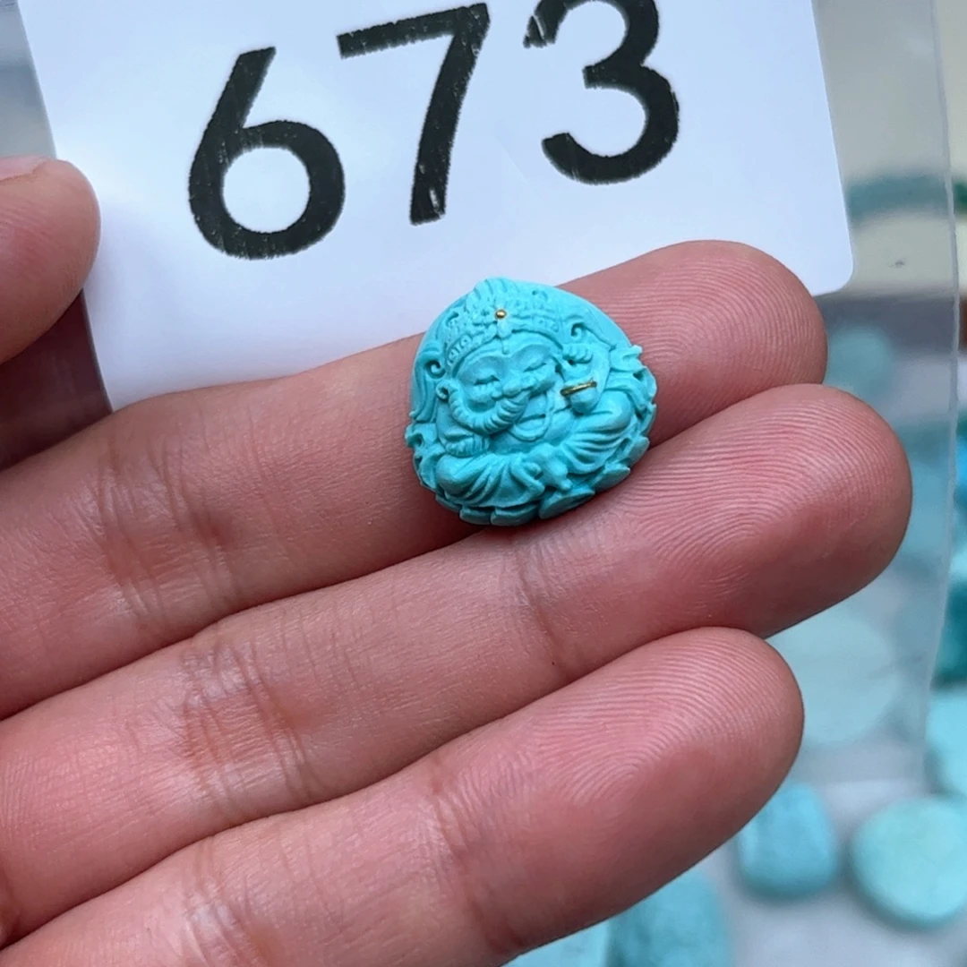 绿松石未镶嵌珠宝奇石