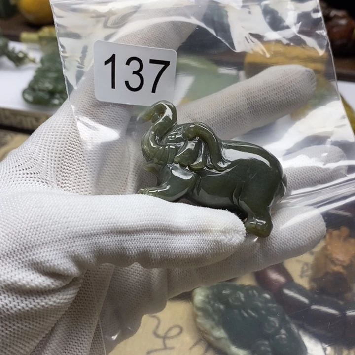 手串未镶嵌岫岩河磨玉（透闪石质玉）心**水