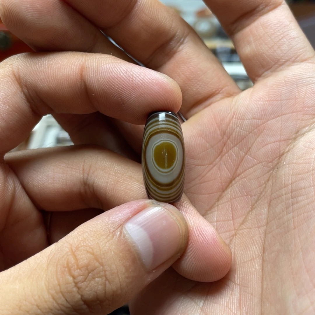 一***燃玛瑙/玉髓配饰未镶嵌