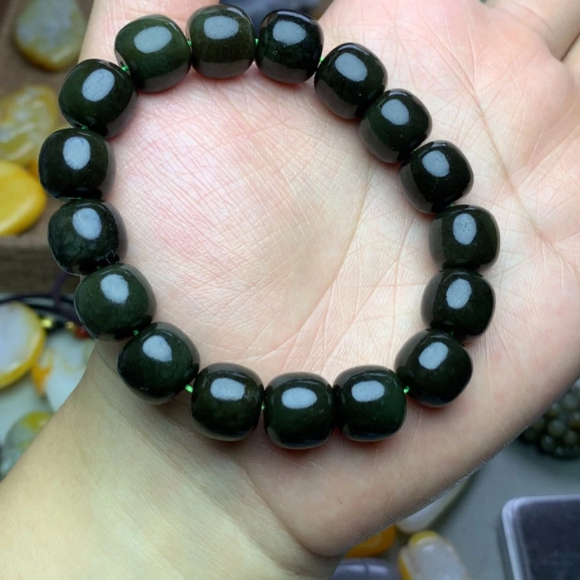 【闪购商品】颈饰未镶嵌透闪石质玉