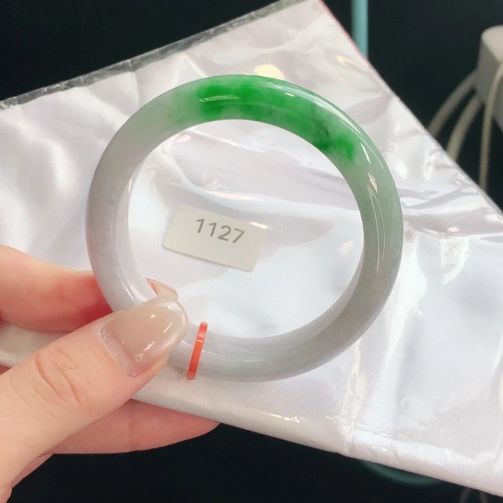 翡翠手镯未镶嵌天然缅甸翡翠手镯01