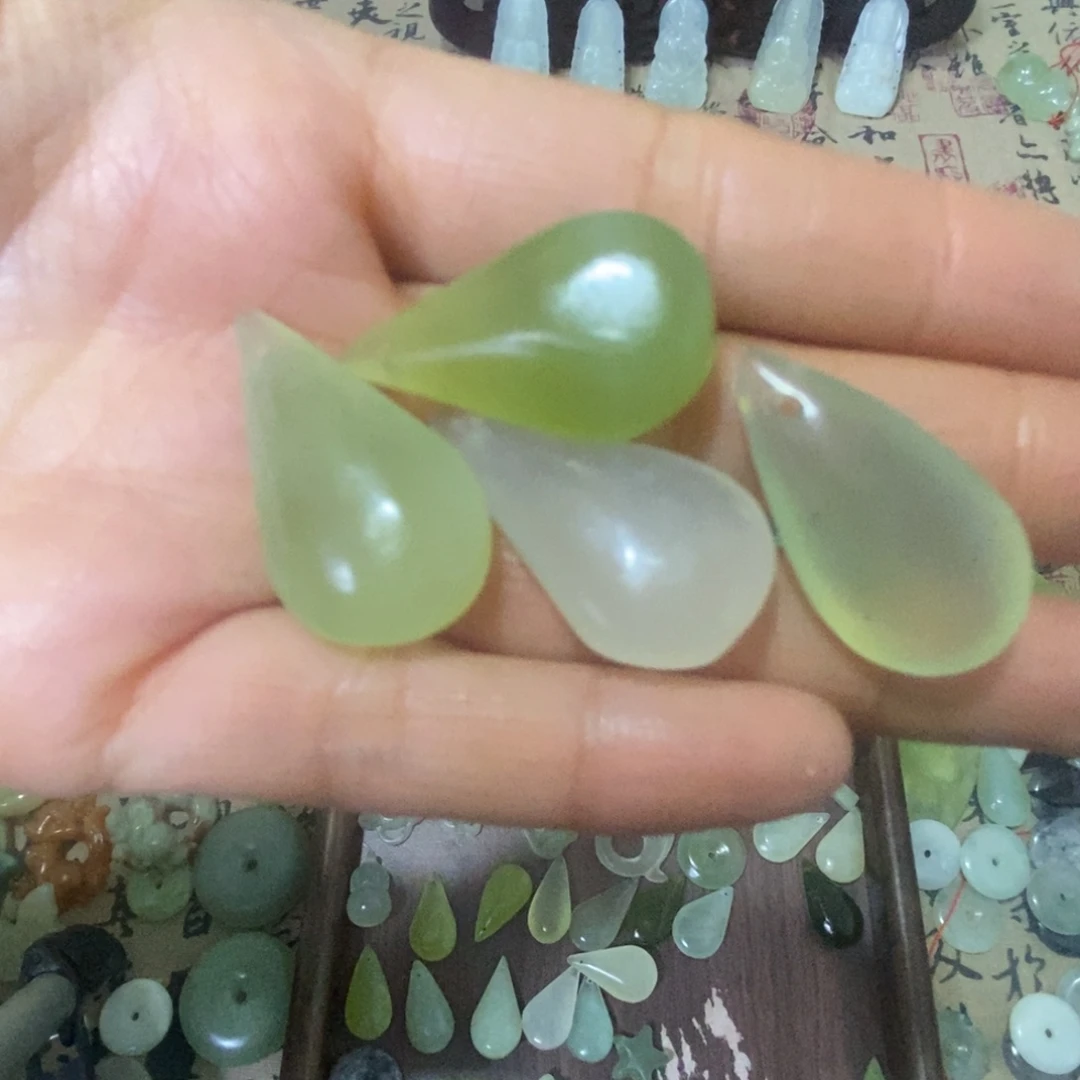 蛇纹石玉未镶嵌天然岫玉