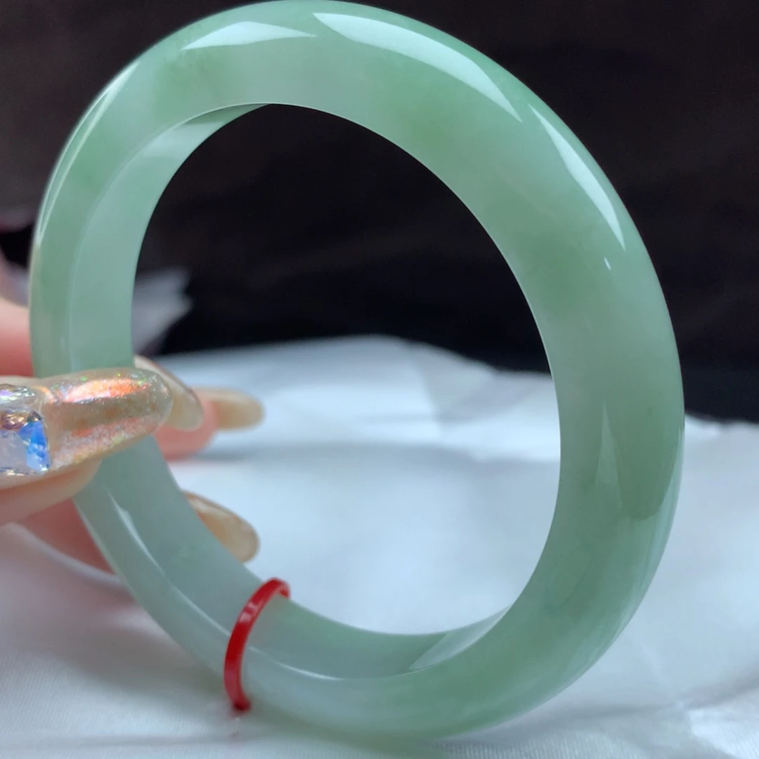 翡翠手镯未镶嵌96182，