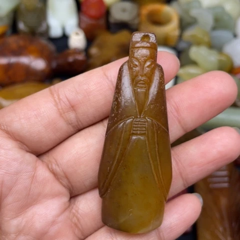 蛇纹石玉未镶嵌颈饰38