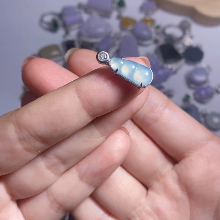 颈饰未镶嵌翡翠翡翠