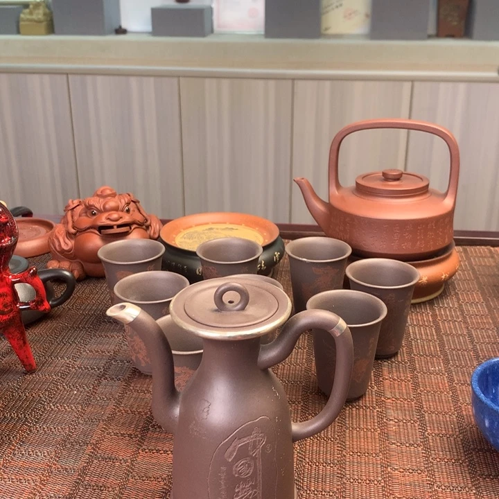 茶杯紫砂一壶八杯