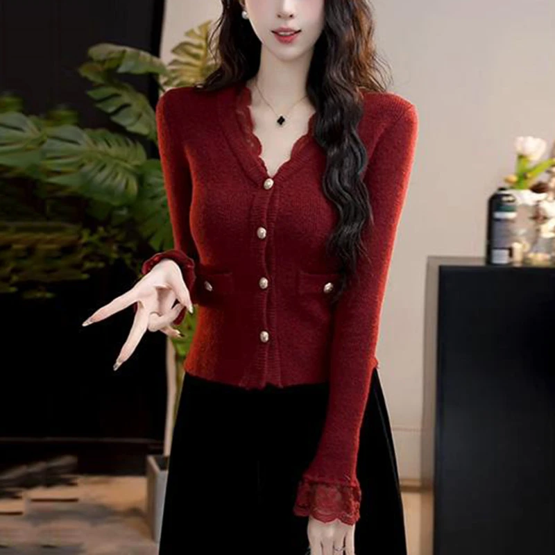 法式气质蕾丝花边v领针织开衫女春季新款修身显瘦毛衣打底衫上衣