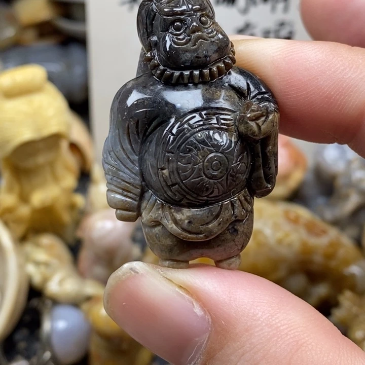 硅化珊瑚（珊瑚玉）未镶嵌颈饰