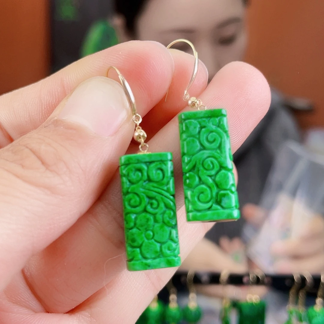 翡翠18K金镶嵌耳饰