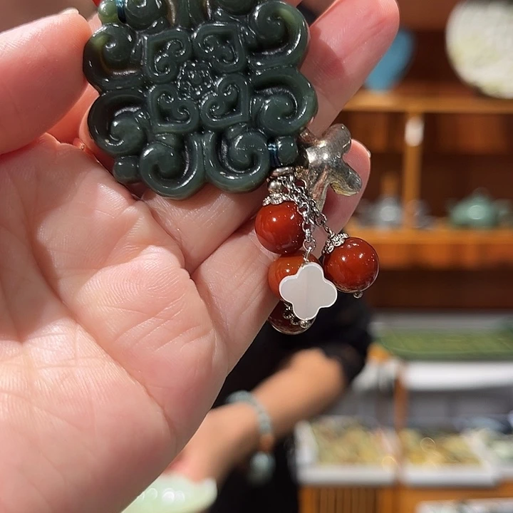 未镶嵌岫玉毛衣链