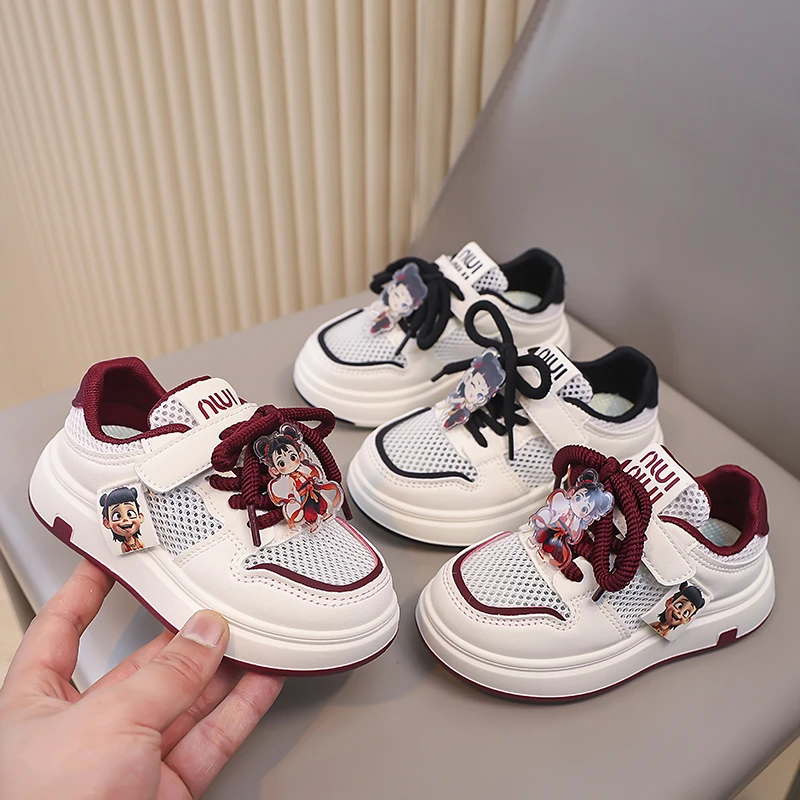 儿童运动板鞋夏季新款男童网面透气休闲鞋女童小白鞋哪吒软底防滑