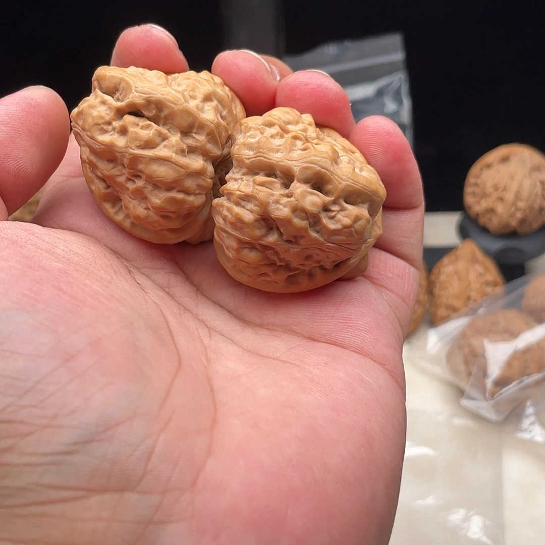 李***李把件文玩核桃4011