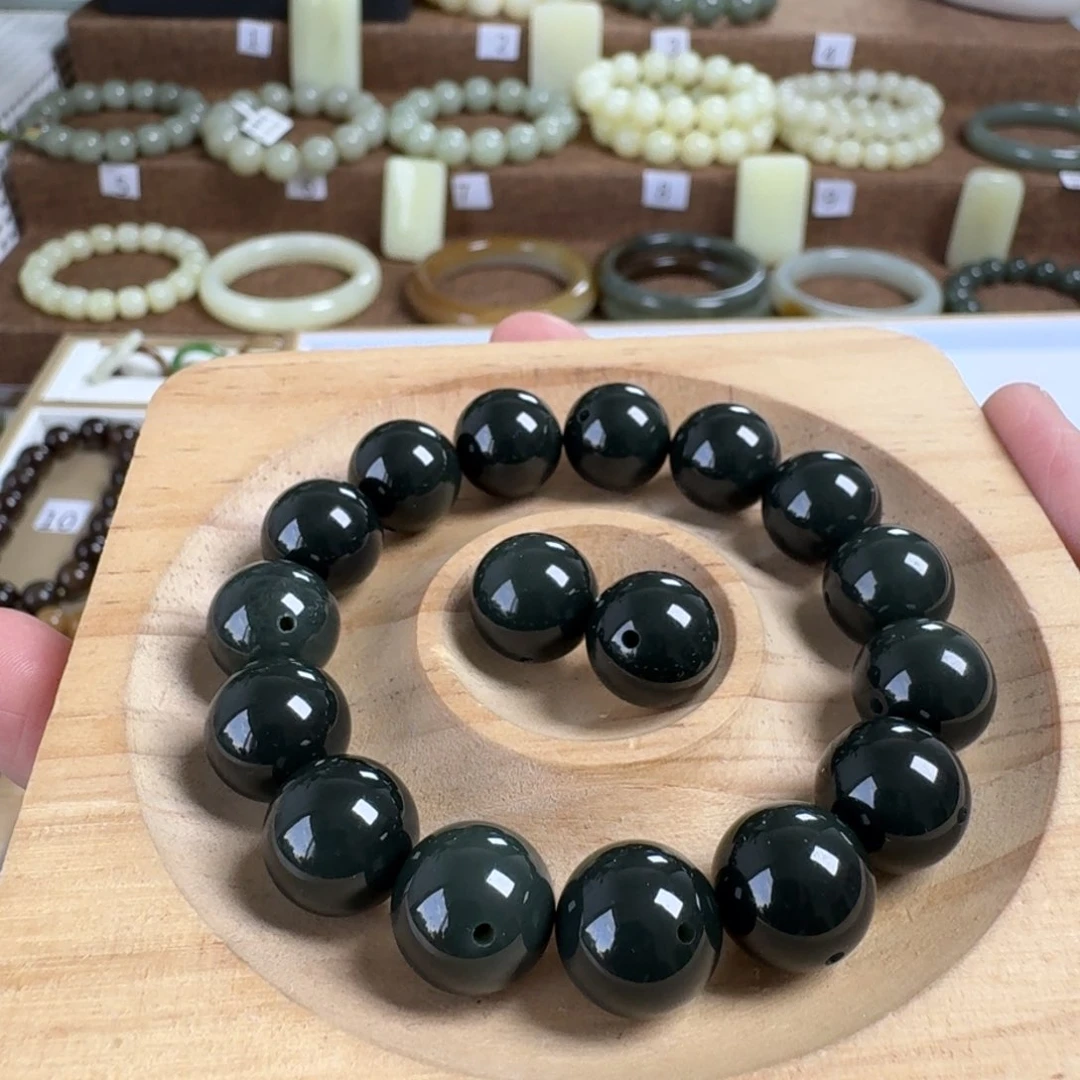 小***哟手链未镶嵌和田玉