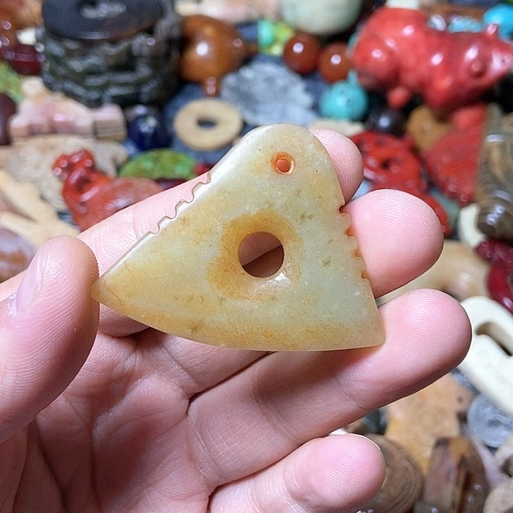 和田玉未镶嵌颈饰40