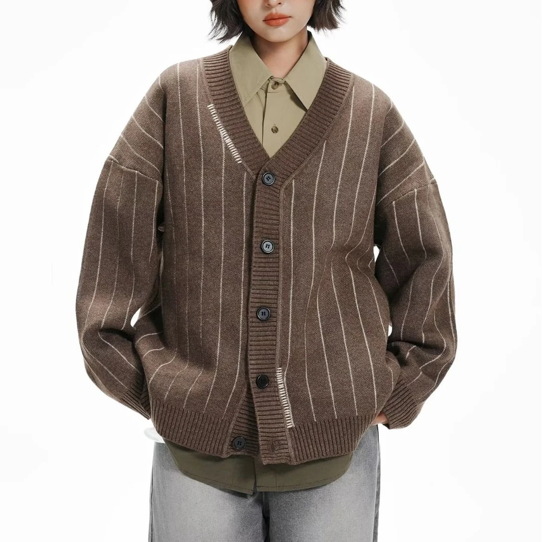 中性美拉德条纹开衫毛衣男女生学院风复古V领针织外套慵懒风上衣