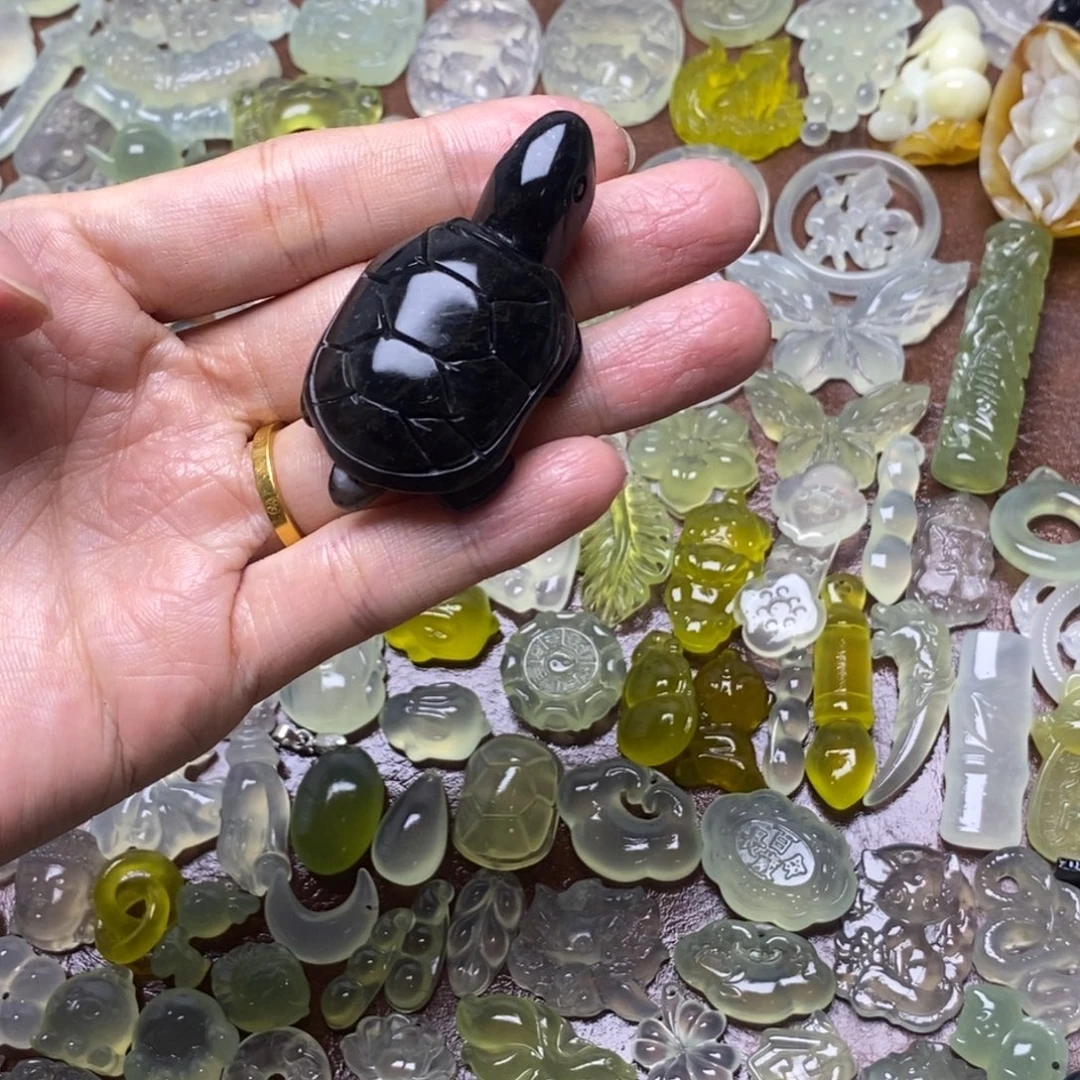 蛇纹石玉合金项链