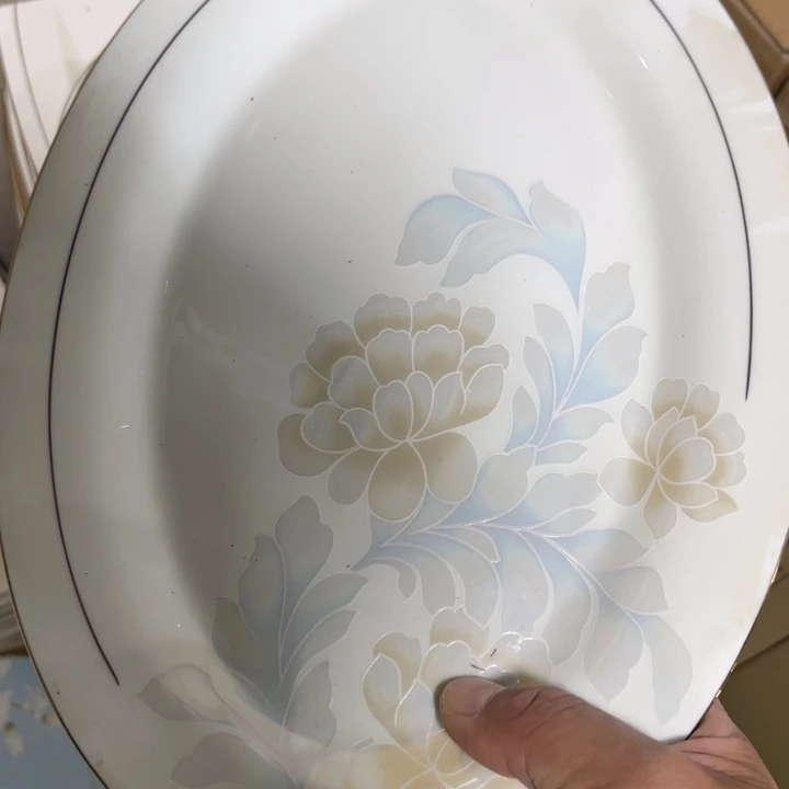 瓷片鱼盘一个微瑕