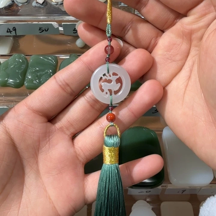 和田玉颈饰未镶嵌偏冰烟紫一路平安（活动价）