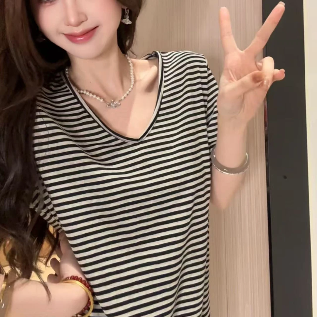 短袖t恤女薄款2025年夏季新款通勤百搭宽松显瘦休闲正肩V领上衣