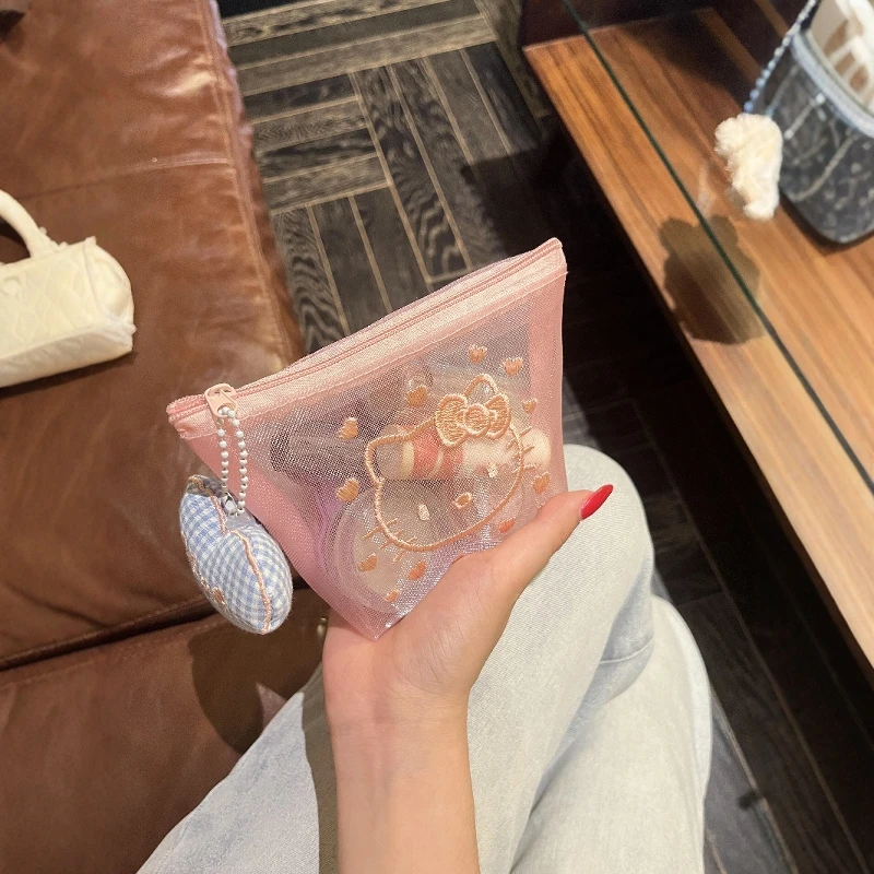哈喽kt化妆包刺绣收纳包女便携外出可爱化妆品网纱收纳袋2025新款
