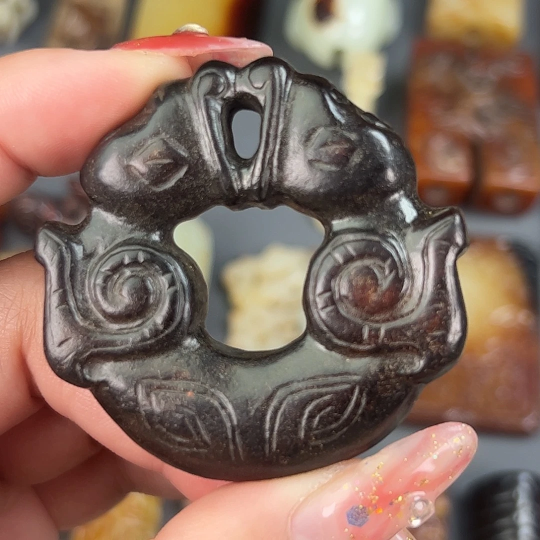 和田玉（糖玉）未镶嵌颈饰