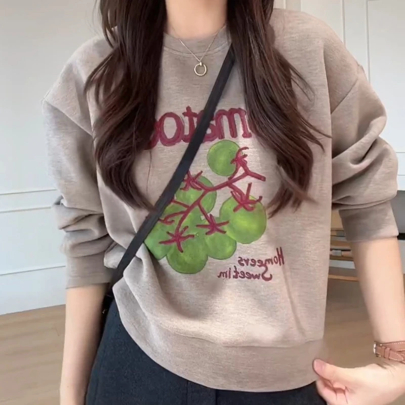 2025秋季韩系百搭休闲时尚番茄刺绣圆领卫衣LK2506841