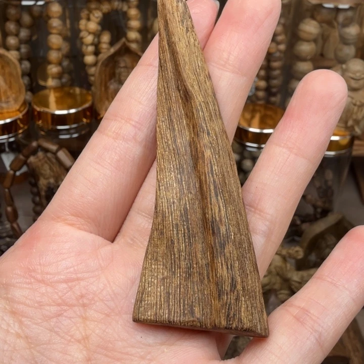 沉香沉香碎屑％*达拉干沉水软丝沉水9克