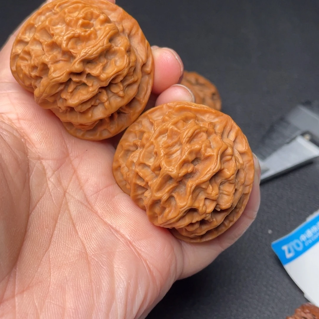 文玩核桃把件秦岭文玩核桃