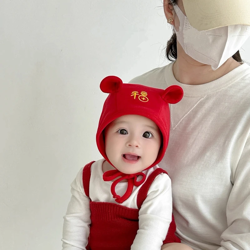 红色满月婴儿帽子春秋季防风护耳帽新生儿宝宝小月龄新年包头帽冬