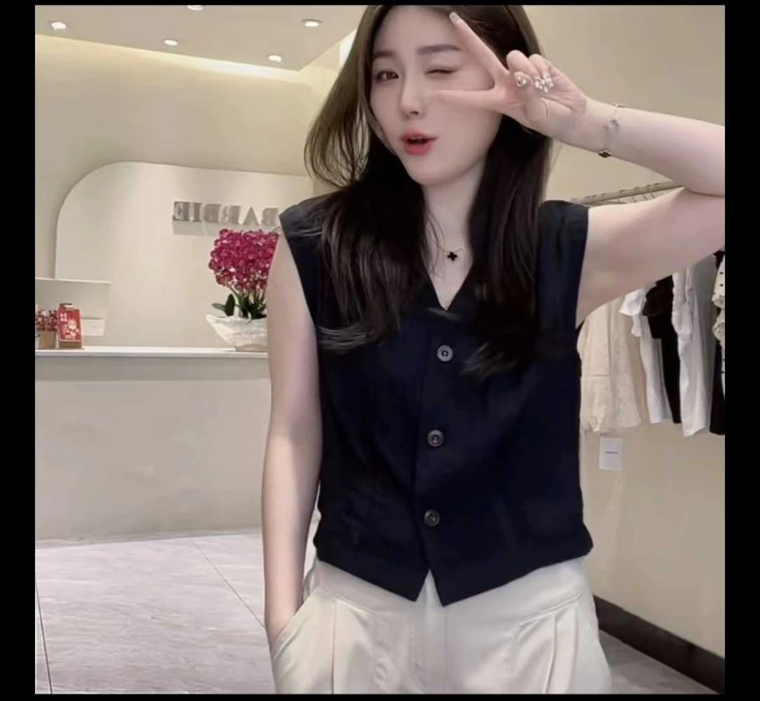 黑色v领无袖衬衫女夏款2025新款夏季别致漂亮 小衫法式高级感上衣