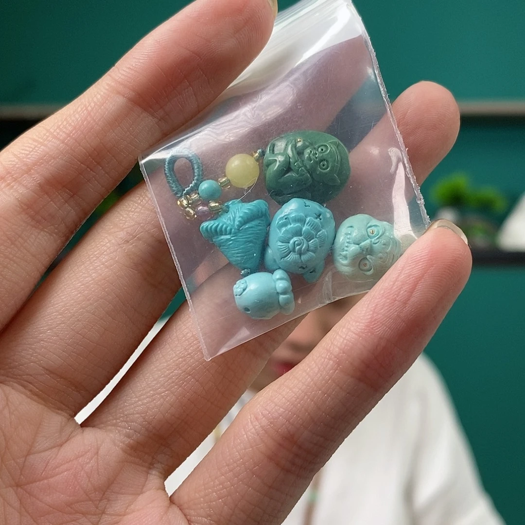 绿松石未镶嵌珠宝奇石