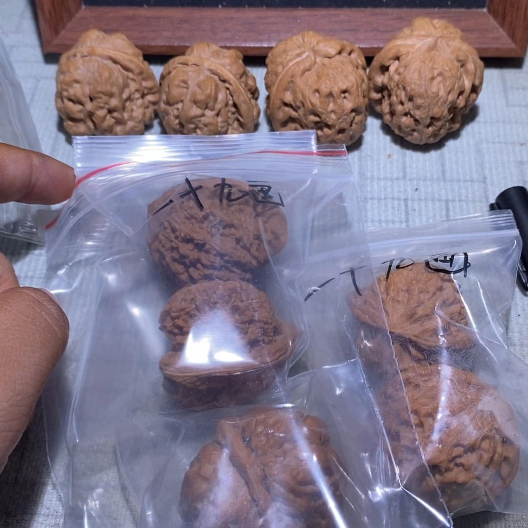 文玩核桃吊坠核桃