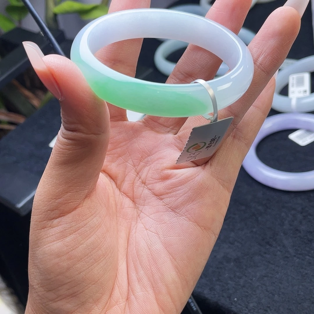 翡翠未镶嵌手镯54贵妃14