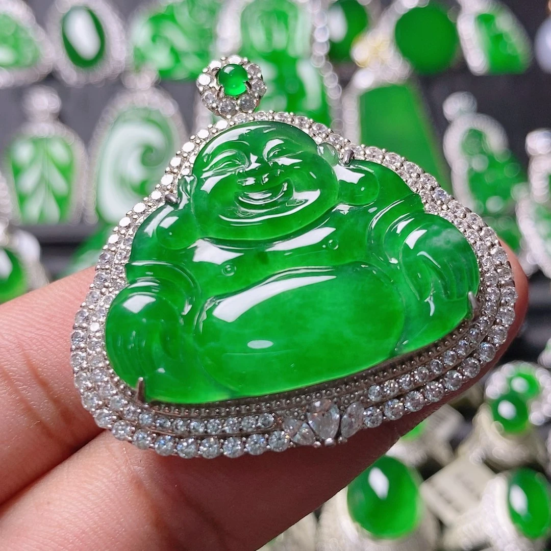 颈饰未镶嵌翡翠