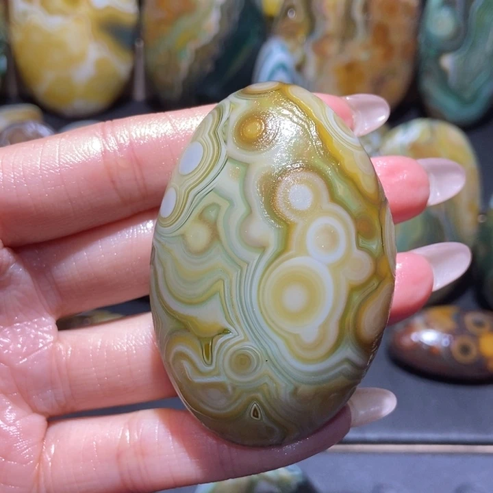 【闪购商品】未镶嵌玛瑙/玉髓珠宝奇石e