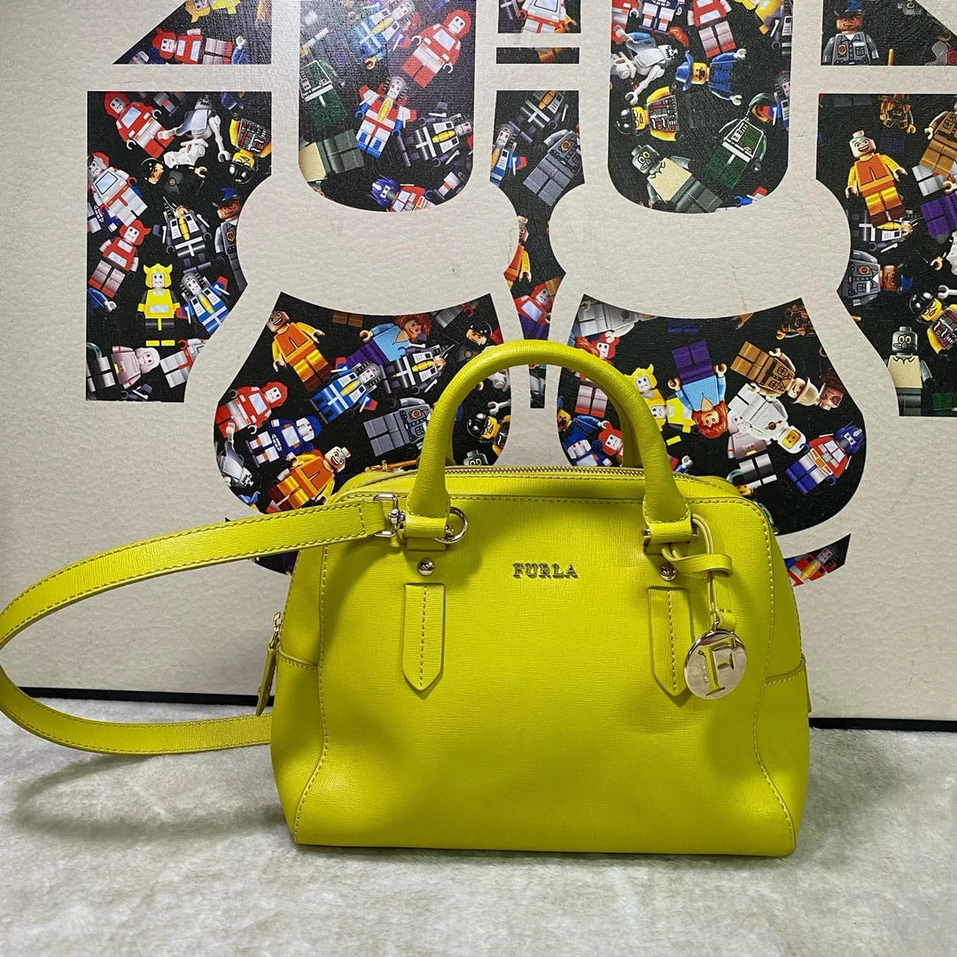 95新 FURLA/芙拉 21225斜挎包20*26