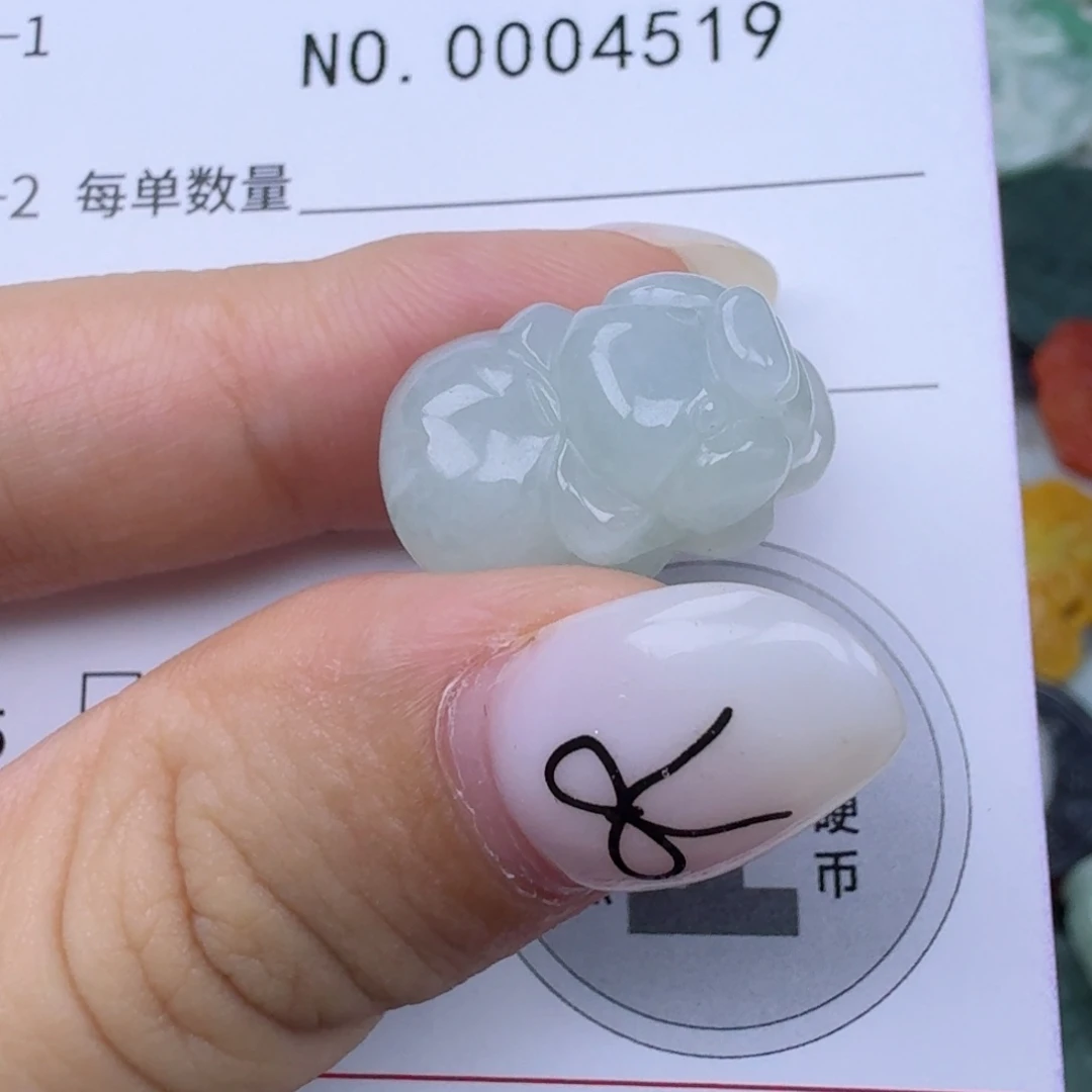 梦***然吊坠(不含链)未镶嵌翡翠