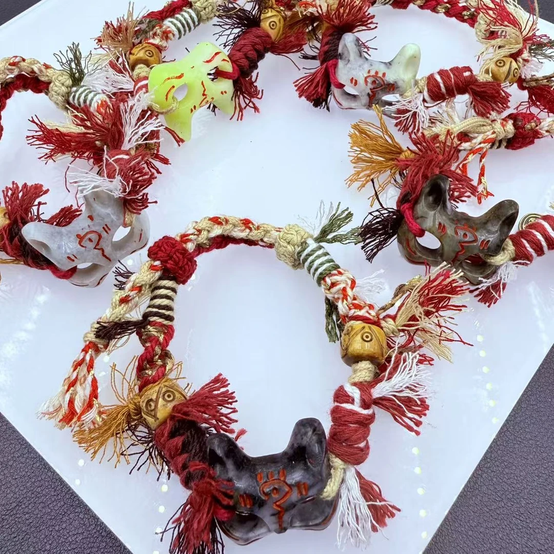 「戴琴珠宝」FR5710-岫玉面具手绳（多样性发其一）