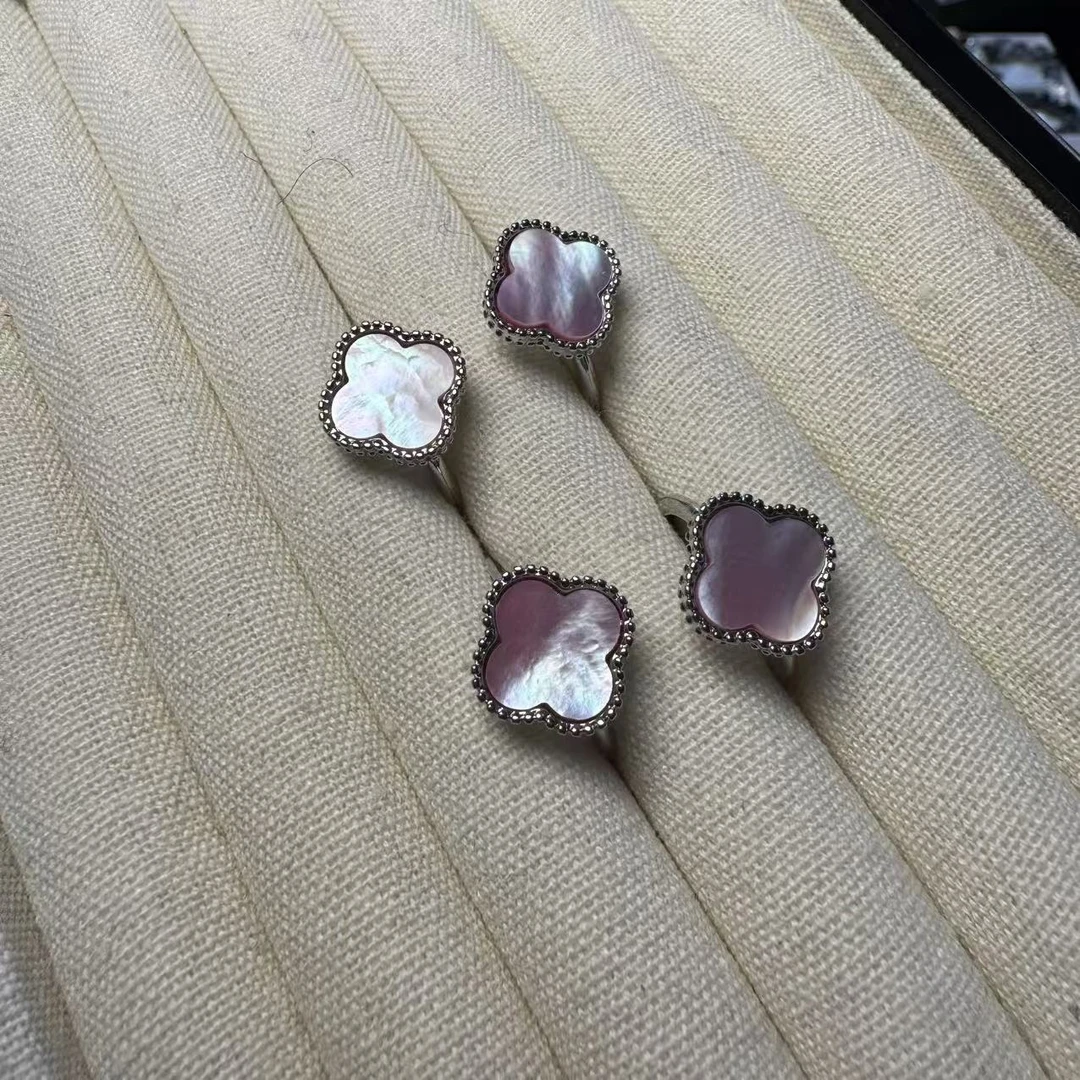 月初原创饰品 B332 粉贝戒指 多样性发货